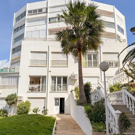 Апартаменты Casa La Luna: ¡cozy And Sunny 1br On The Beach! Марбелья