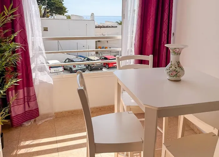 Casa La Luna: ¡cozy And Sunny 1br On The Beach! Apartman