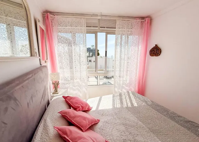 Apartment Casa La Luna: ¡cozy And Sunny 1br On The Beach! Marbella