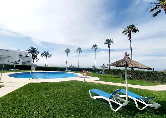 Casa La Luna: ¡cozy And Sunny 1br On The Beach! Apartment Marbella