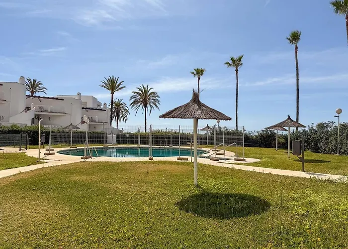 Casa La Luna: ¡cozy And Sunny 1br On The Beach! Apartment Marbella