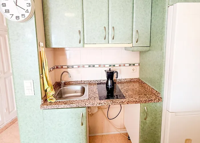 Casa La Luna: ¡cozy And Sunny 1br On The Beach! Apartman Marbella