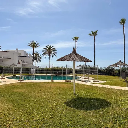 Casa La Luna: ¡cozy And Sunny 1br On The Beach! شقة ماربيا